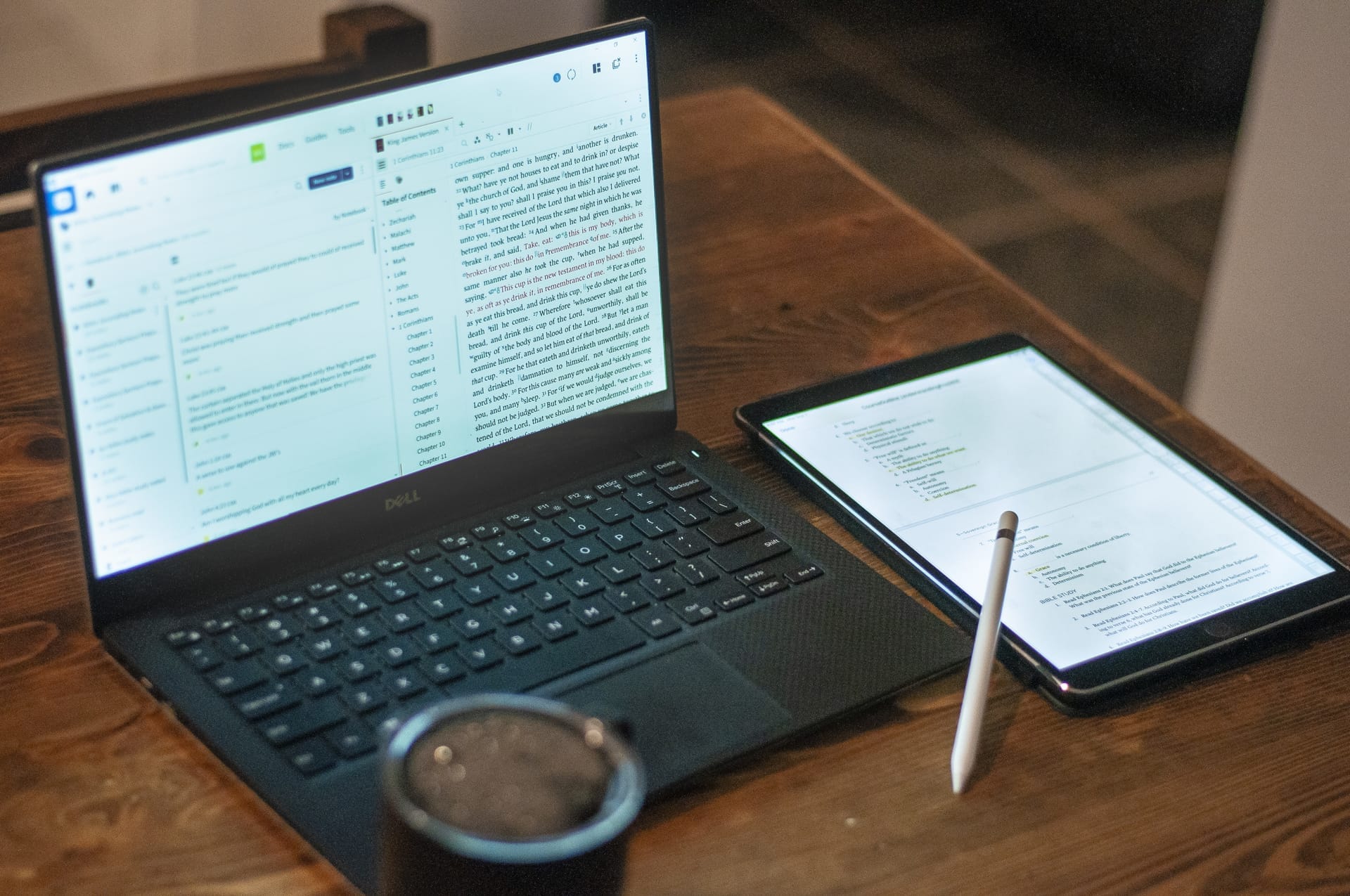 SDK officiels Crisphive pour JavaScript, Python, Java et PHP