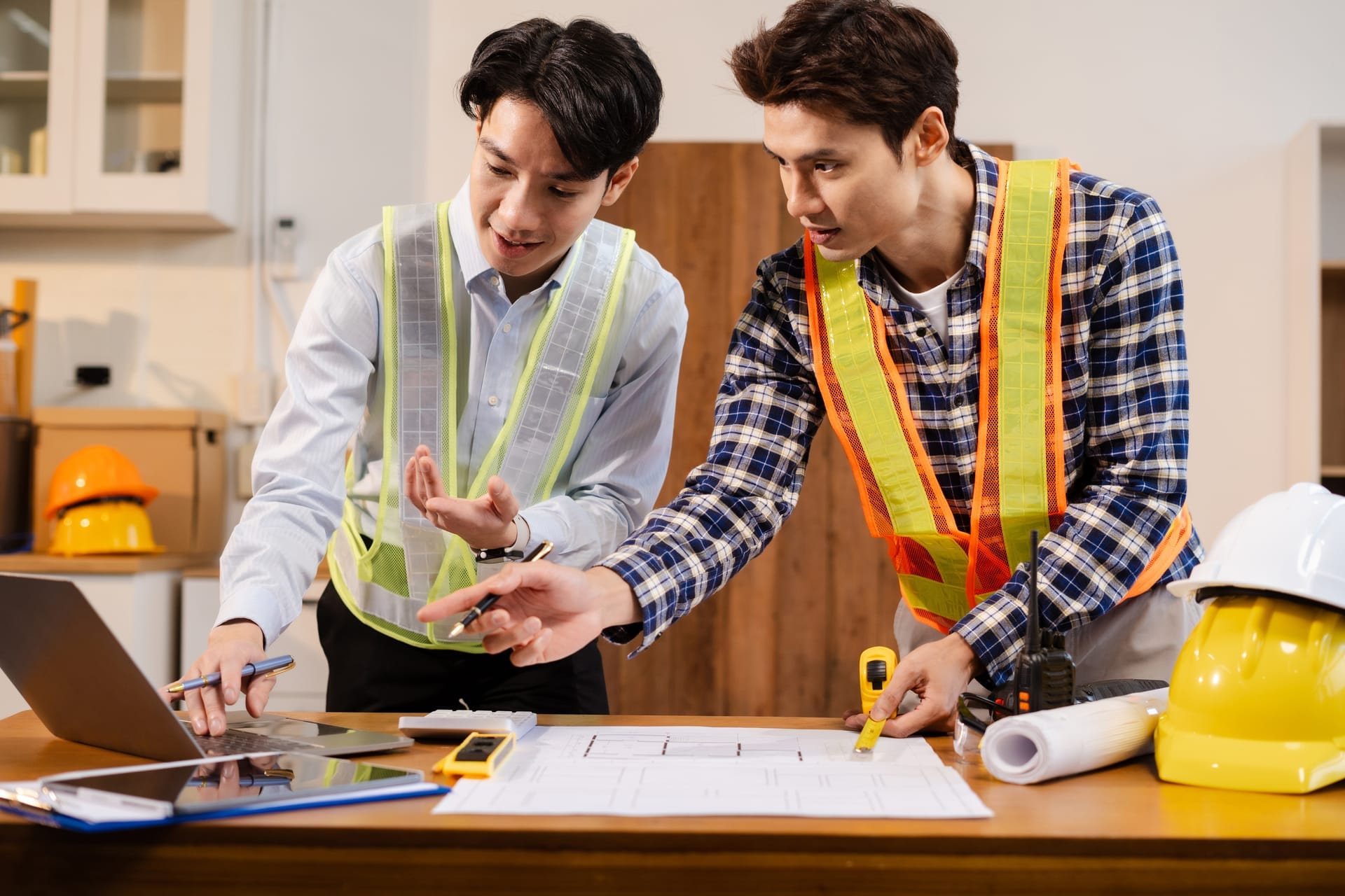 最適化された工事ルートを表示するCrisphiveスケジューリングプラットフォーム